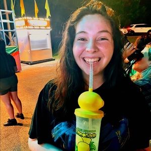 Meet your Posher, Kylee